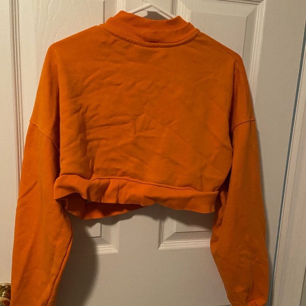 Gymshark Orange Cropped Sweatshirt - Picture 2 of 2